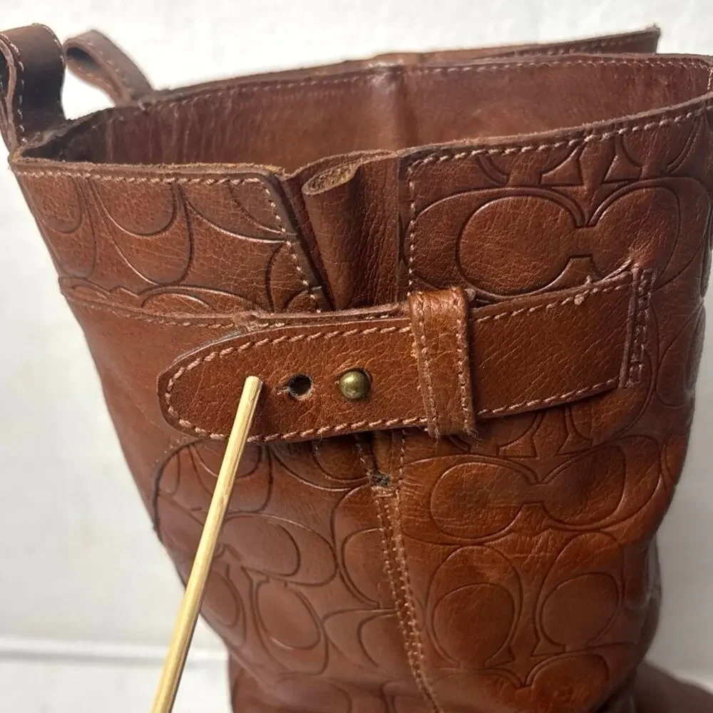 Coach Virginia Embossed Logo Women Boots Size 8 Brown Leather Tall Boots